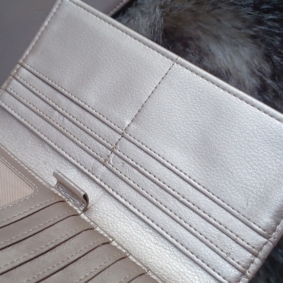 Dana Buchman  wallet - Picture 8 of 16